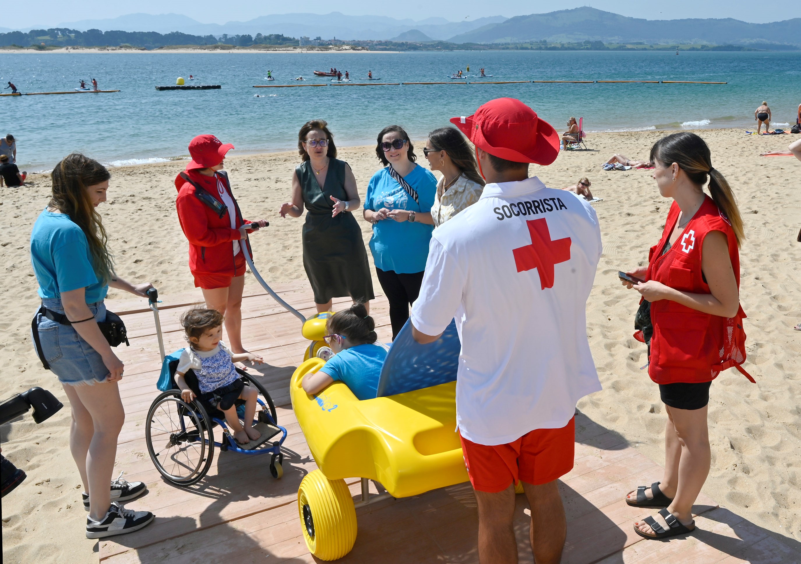 Playa de los Peligros o El Sardinero en Santander con el punto accesible y su equipamiento visible