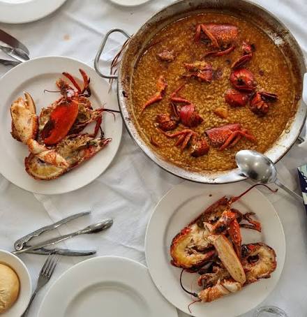 Plato de langosta o bogavante en el Restaurante Juan de la Cosa, Santoña
