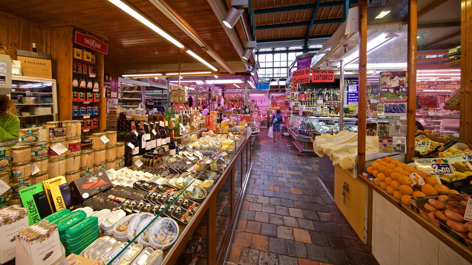 Mercado de la Esperanza en Santander, puestos de producto fresco